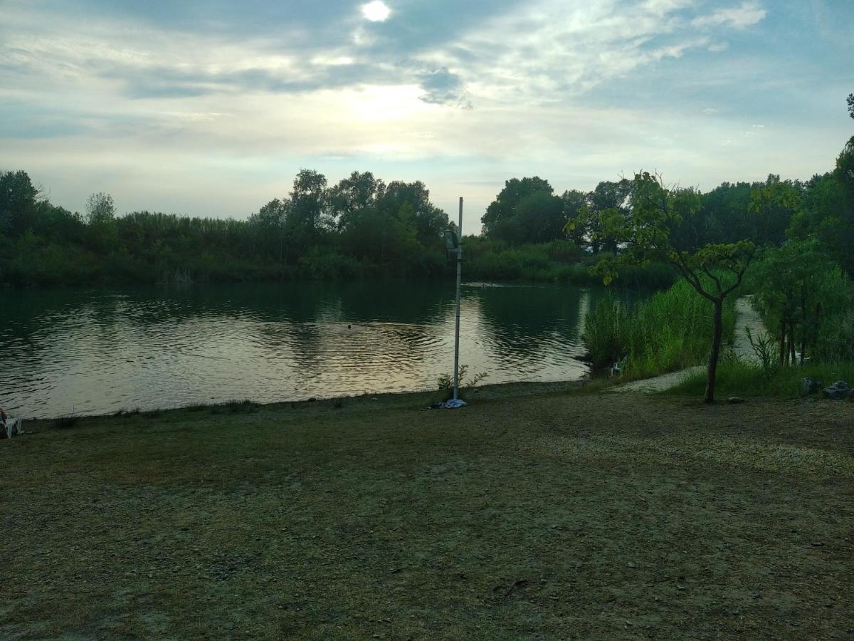 Camping Homair Domaine Des Iscles Mobil-Home Climatise 拉罗克当泰龙 外观 照片